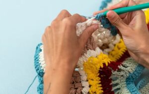 Aprender crochet desde el móvil: el arte hecho digital